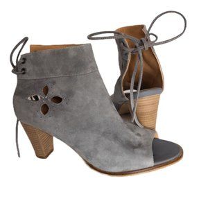 Sundance Stormy Peep toe bootie. Blue Grey Suede Catalog 40 | Womens 9.5 Heel